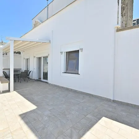 Maison Aragonese * Ίσκια