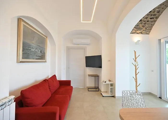Maison Aragonese * Ischia